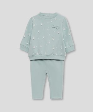 Infant's set
